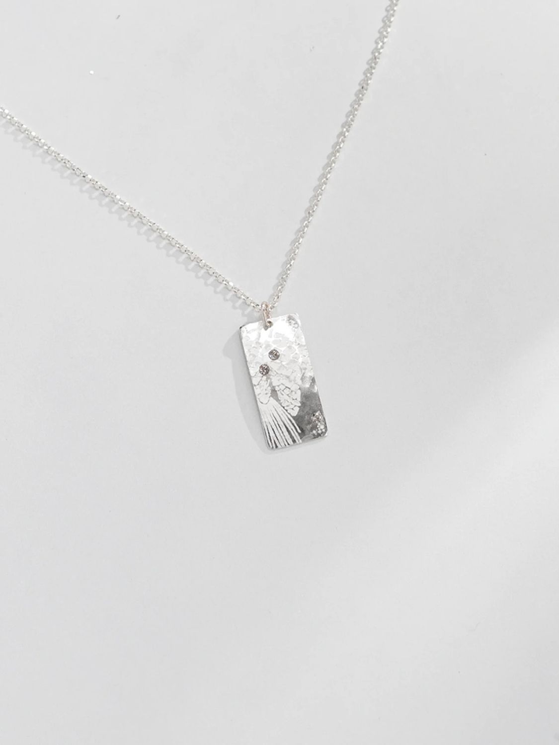 Radiant Petra Pendant Necklace Silver