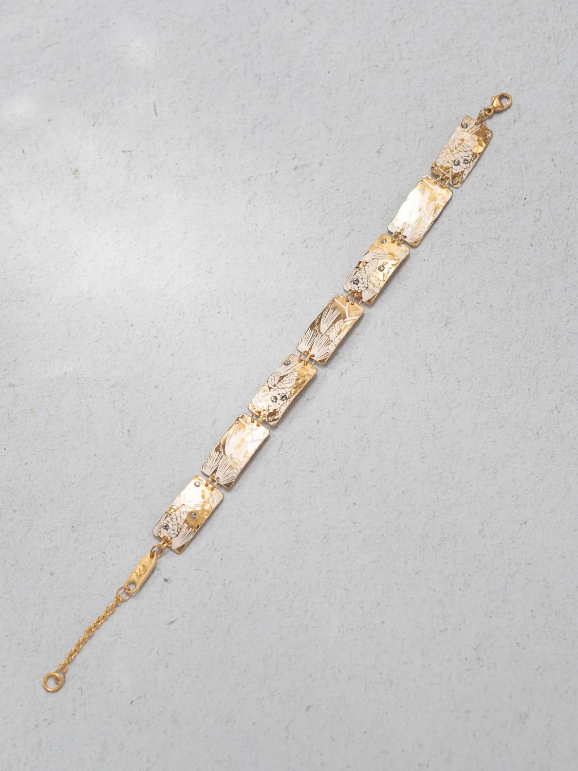 Radiant Petra Bracelet Gold