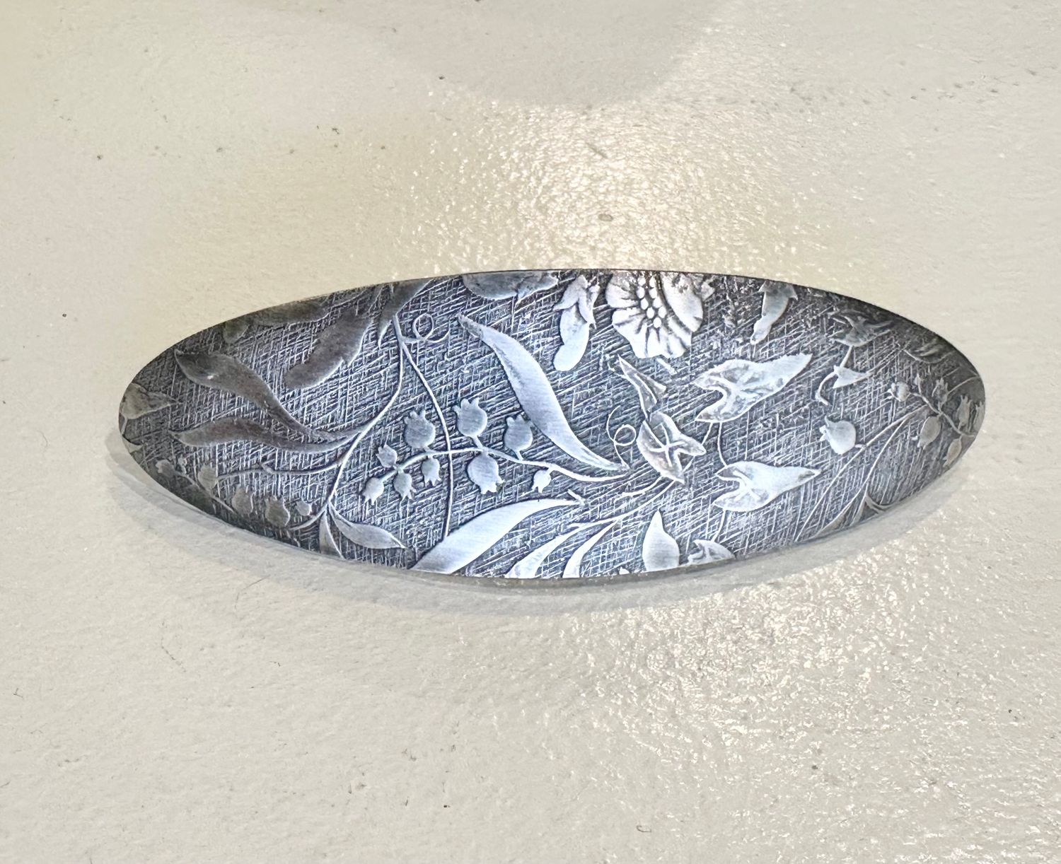 Large Silver Oval Floral Embossed Hair Barrette