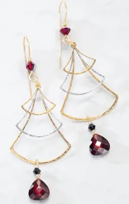 Holly Yashi Very Merry Tree Earring
