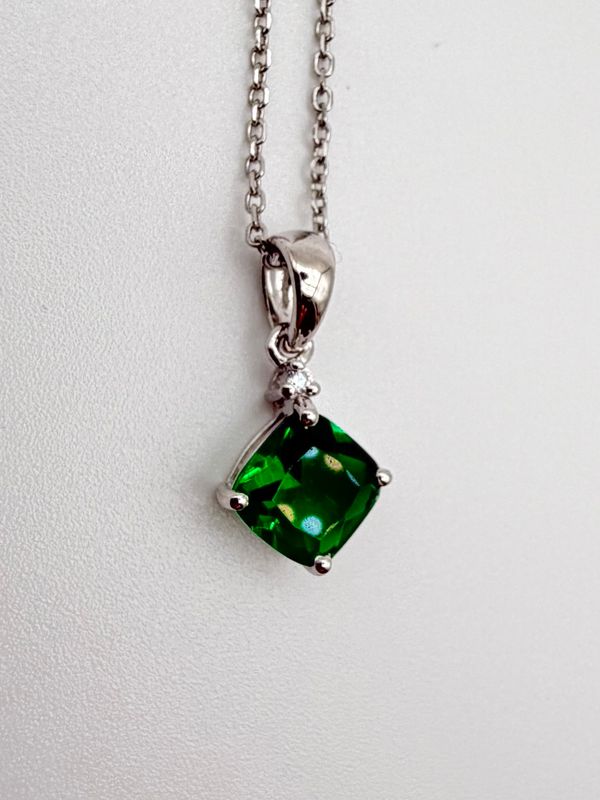 SS 6mm Square Emerald Pendant Necklace