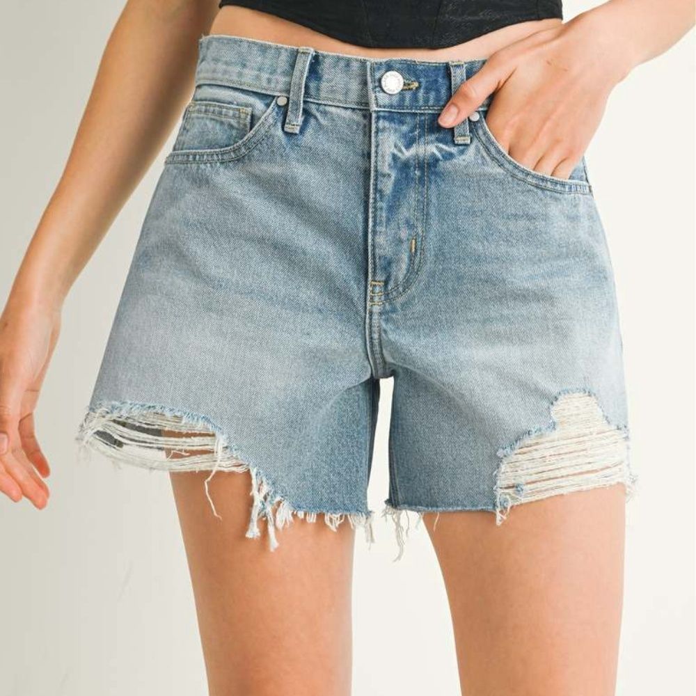 VINTAGE DISTRESSED SHORT, Color: LIGHT DENIM, Size: SMALL