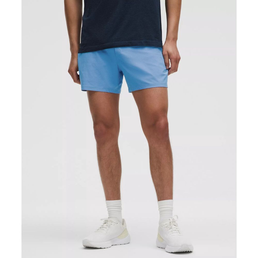 PACE BREAKER LINERLESS SHORT 5&quot;, Color: POOL, Size: XL