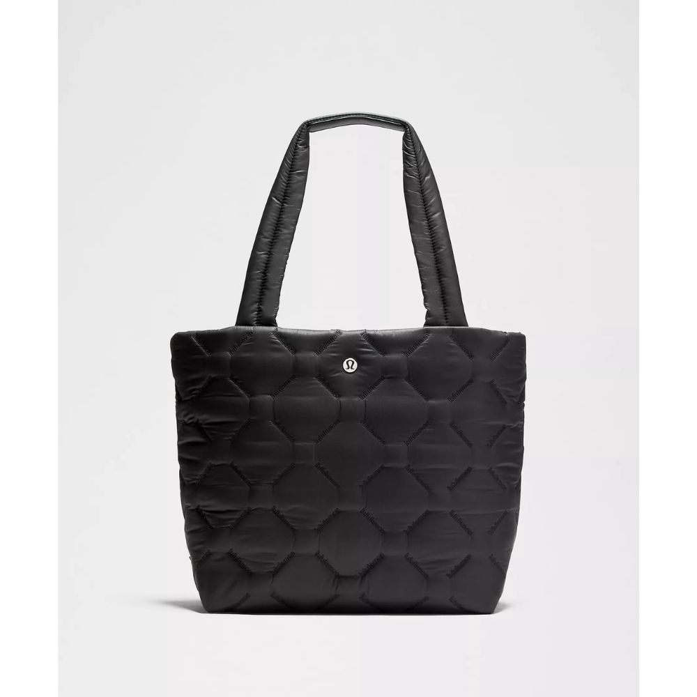 QUILTY PLEASURES TOTE, Color: BLACK, Size: MEDIUM