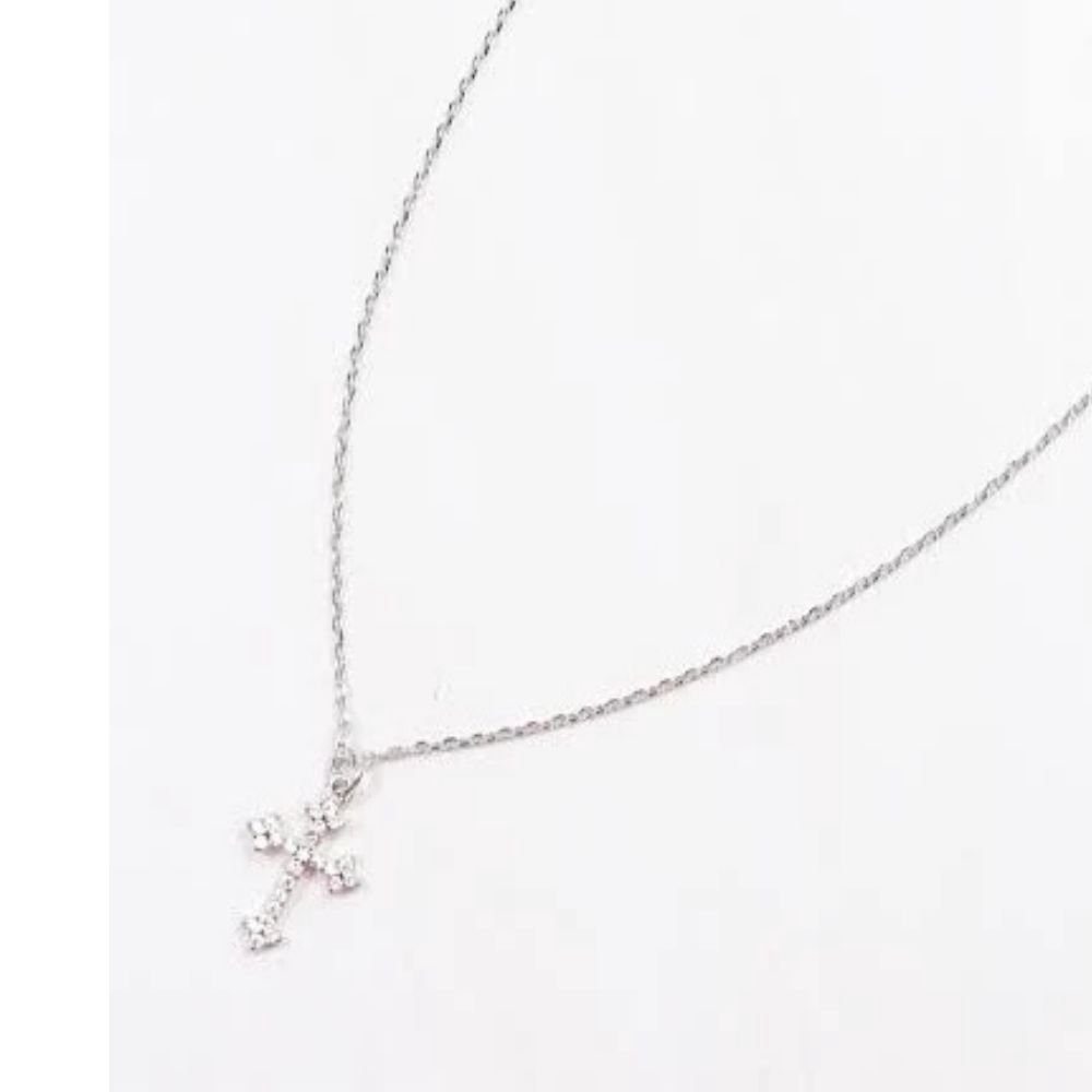 Camden Road Cross Necklace Silver