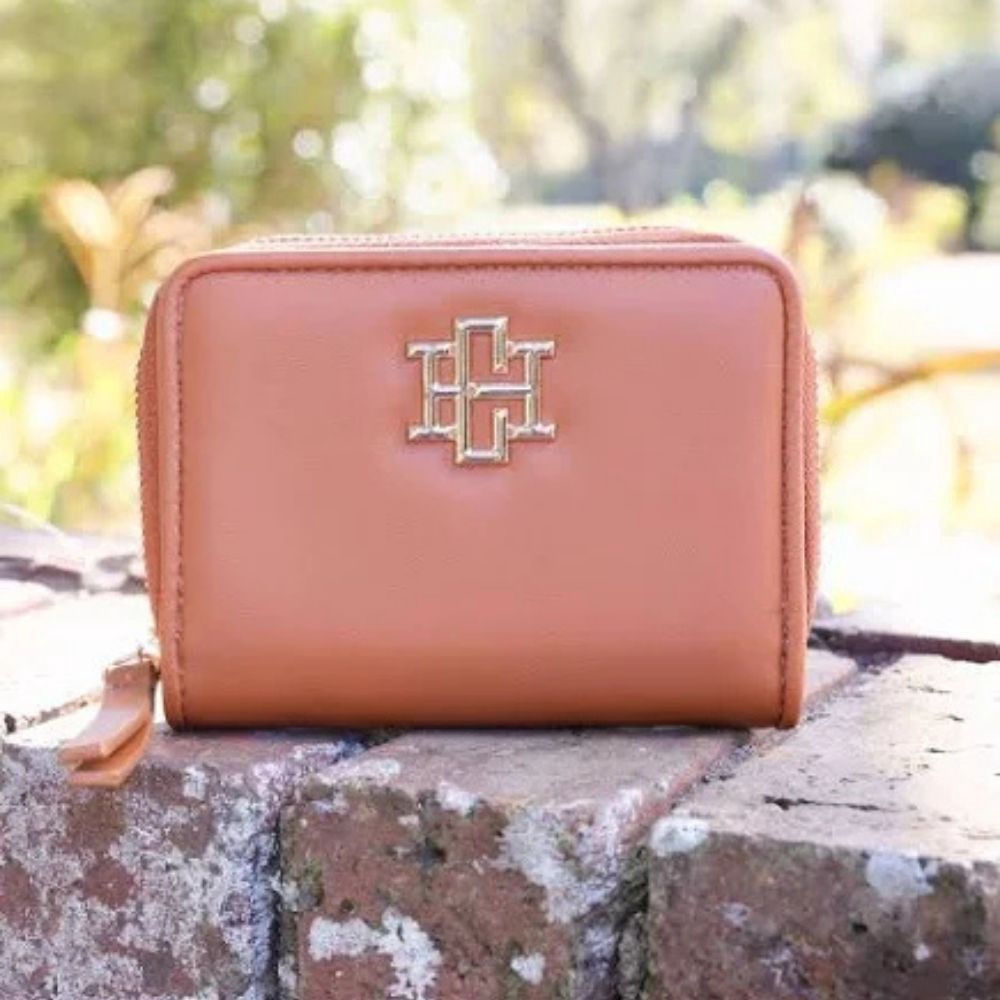 NADINE ZIPPERED WALLET, Color: CAMEL