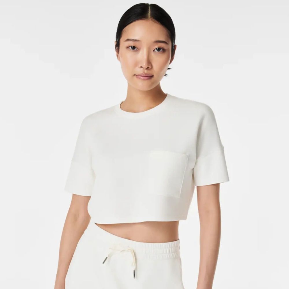 AIR ESSENTIALS CROPPED POCKET TEE, Color: POWDER, Size: S