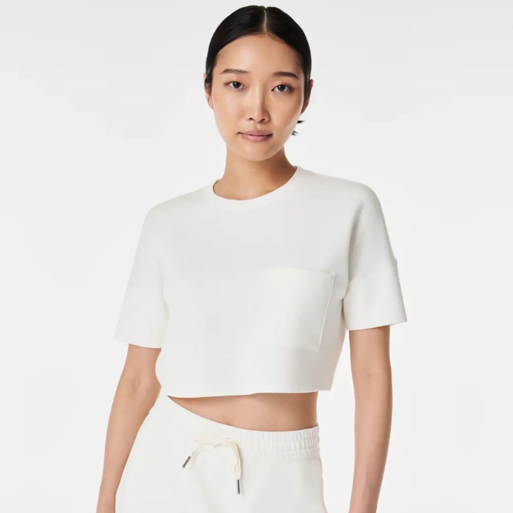 AIR ESSENTIALS CROPPED POCKET TEE, Color: POWDER, Size: S
