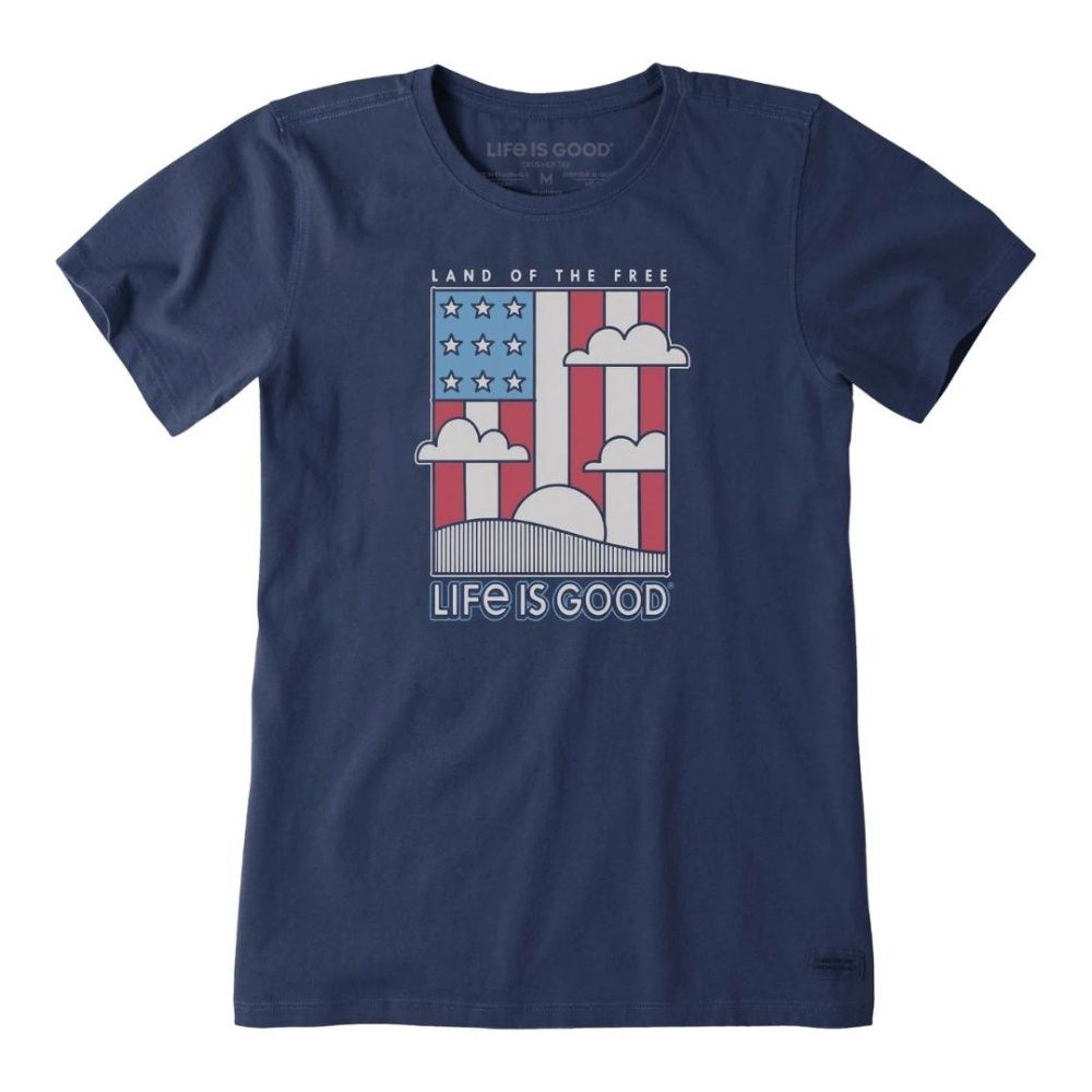 W LAND OF THE FREE FLAG CRUSHER TEE, Color: M, Life is Good: DARKEST BLUE