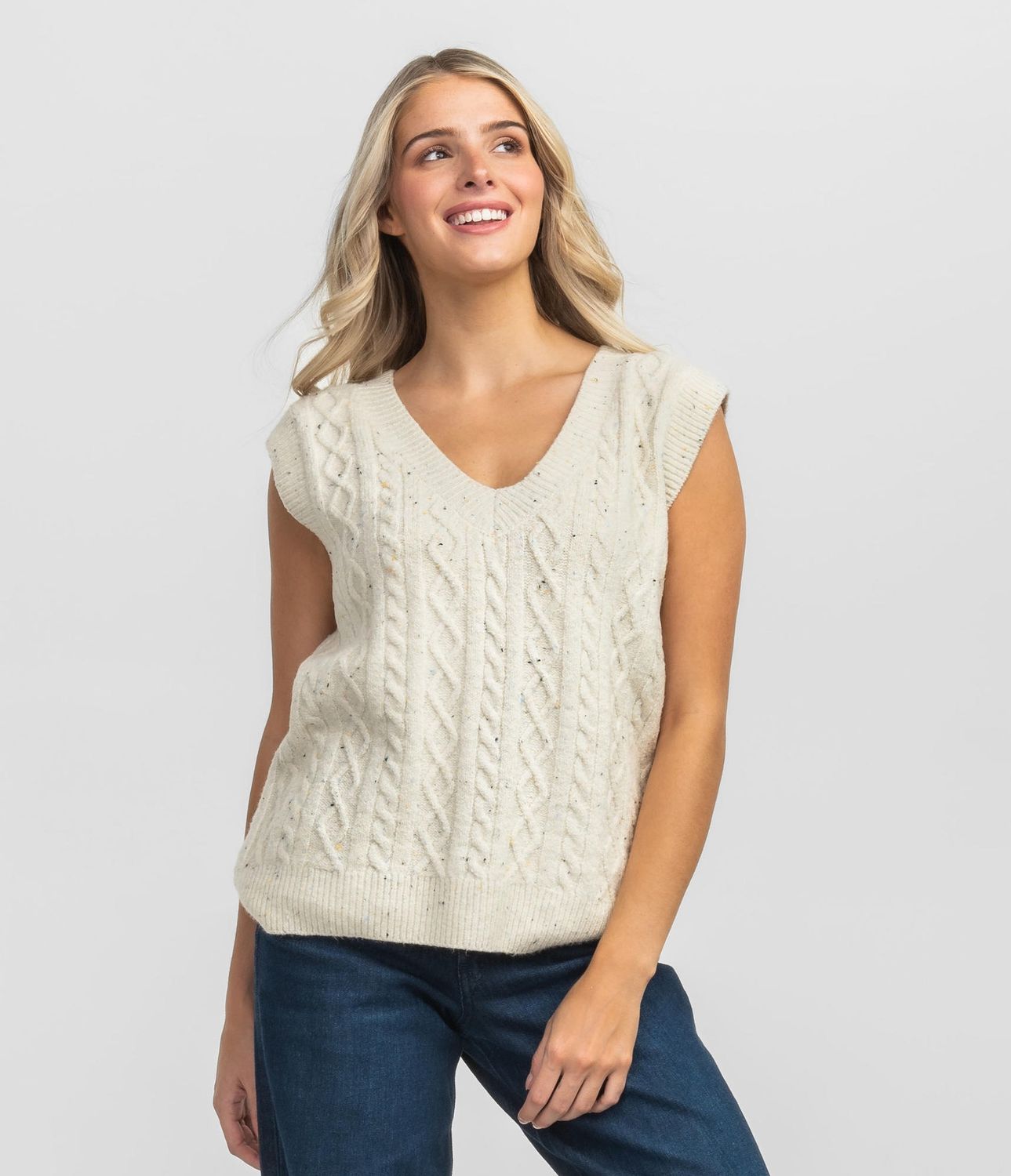 CABLE SWEATER VEST, Color: OFF WHITE, Size: XLARGE