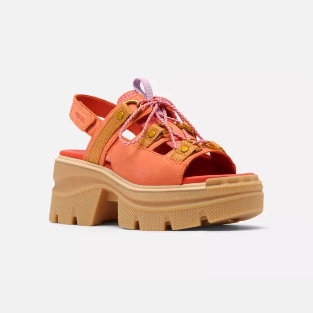 W REIN CB LACE PLATFORM SANDAL, Color: TUSCAN | GUM, Size: 7