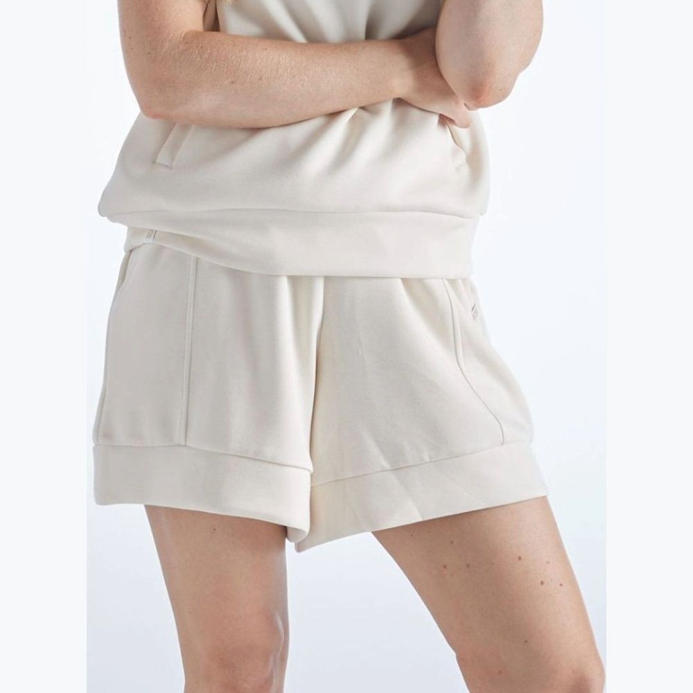 SOPHIE SHORTS, Color: OFF WHITE, Size: XXLARGE