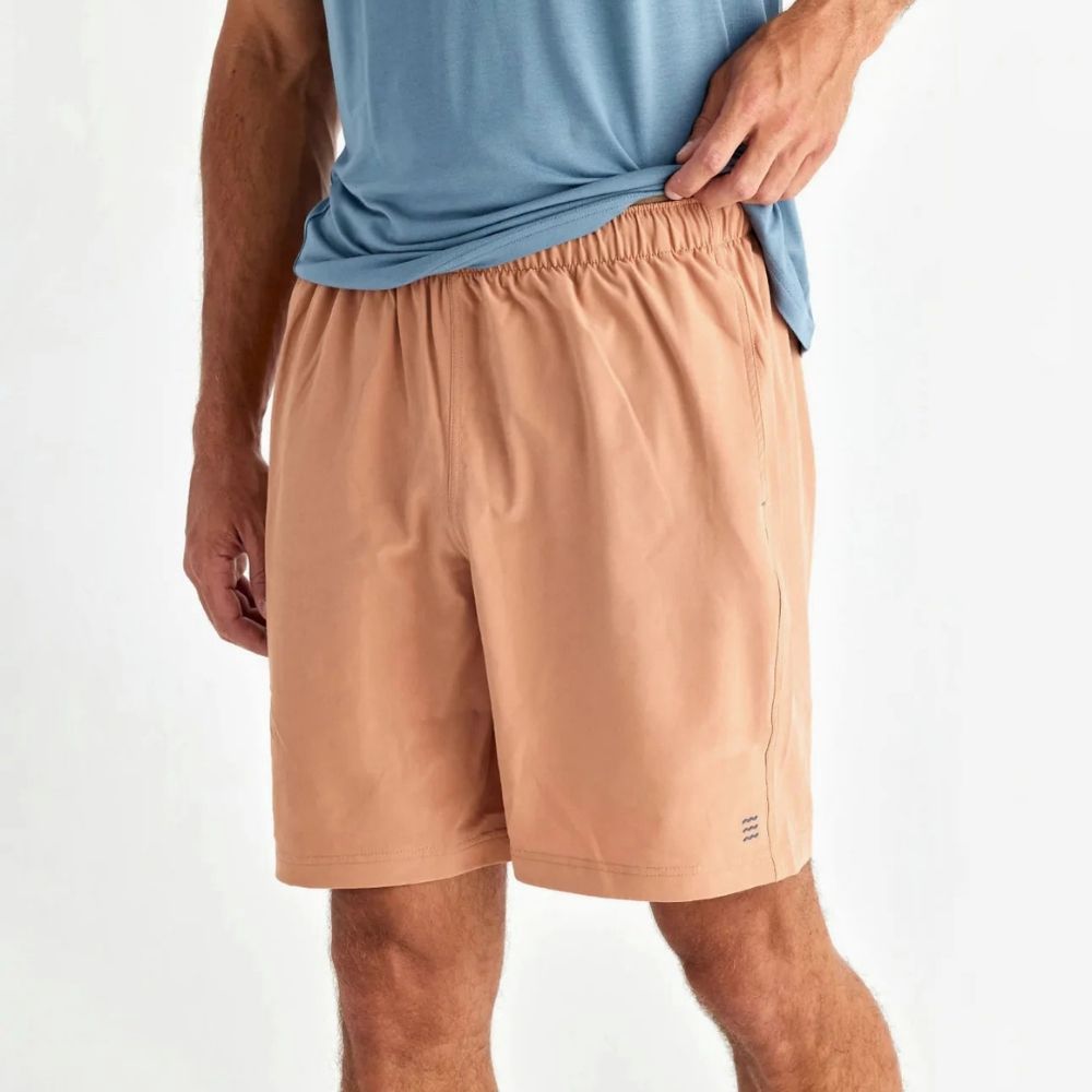 M BREEZE SHORT 8", Color: RUST, Size: LARGE