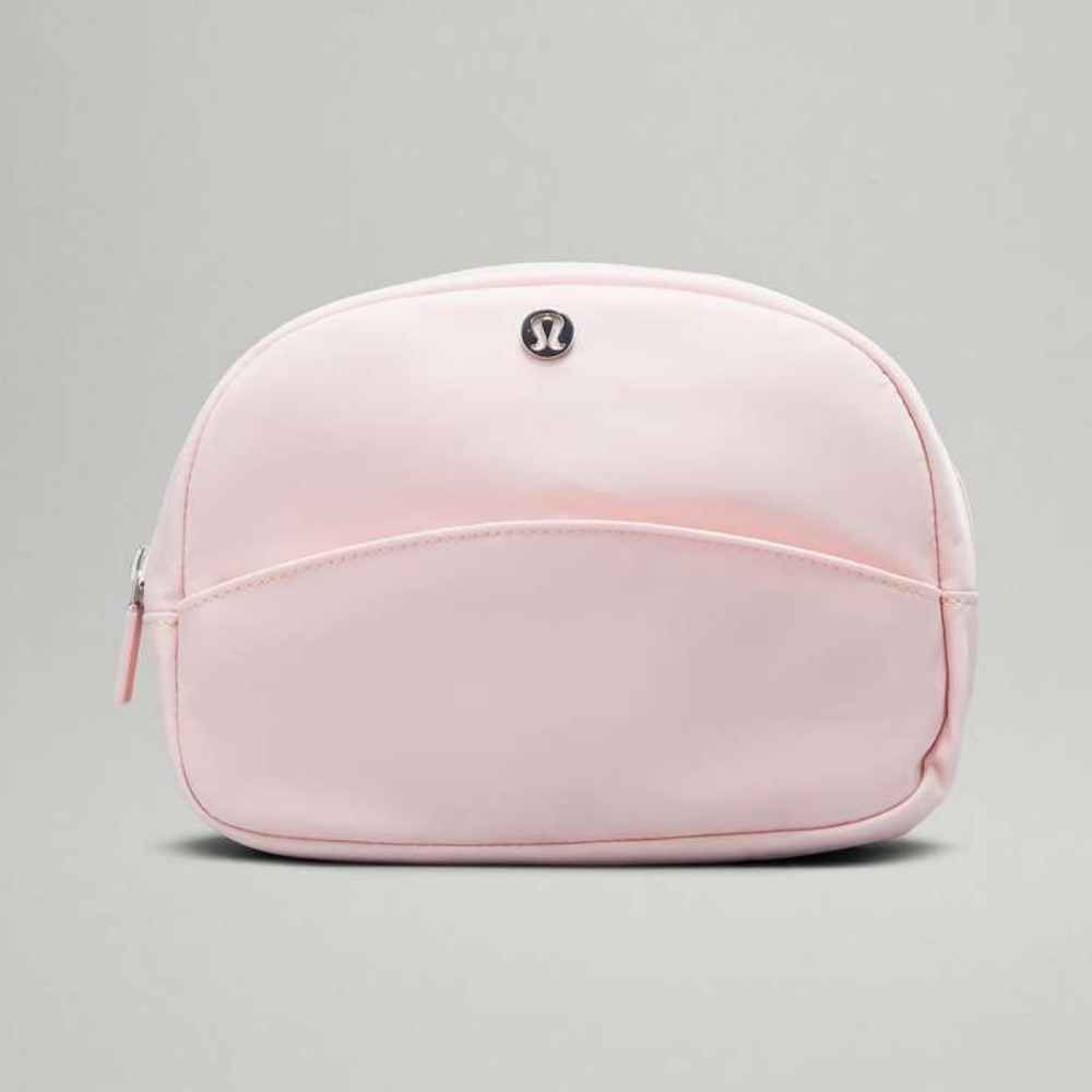 CITY ESSENTIALS POUCH 4L, Color: FLUSH PINK