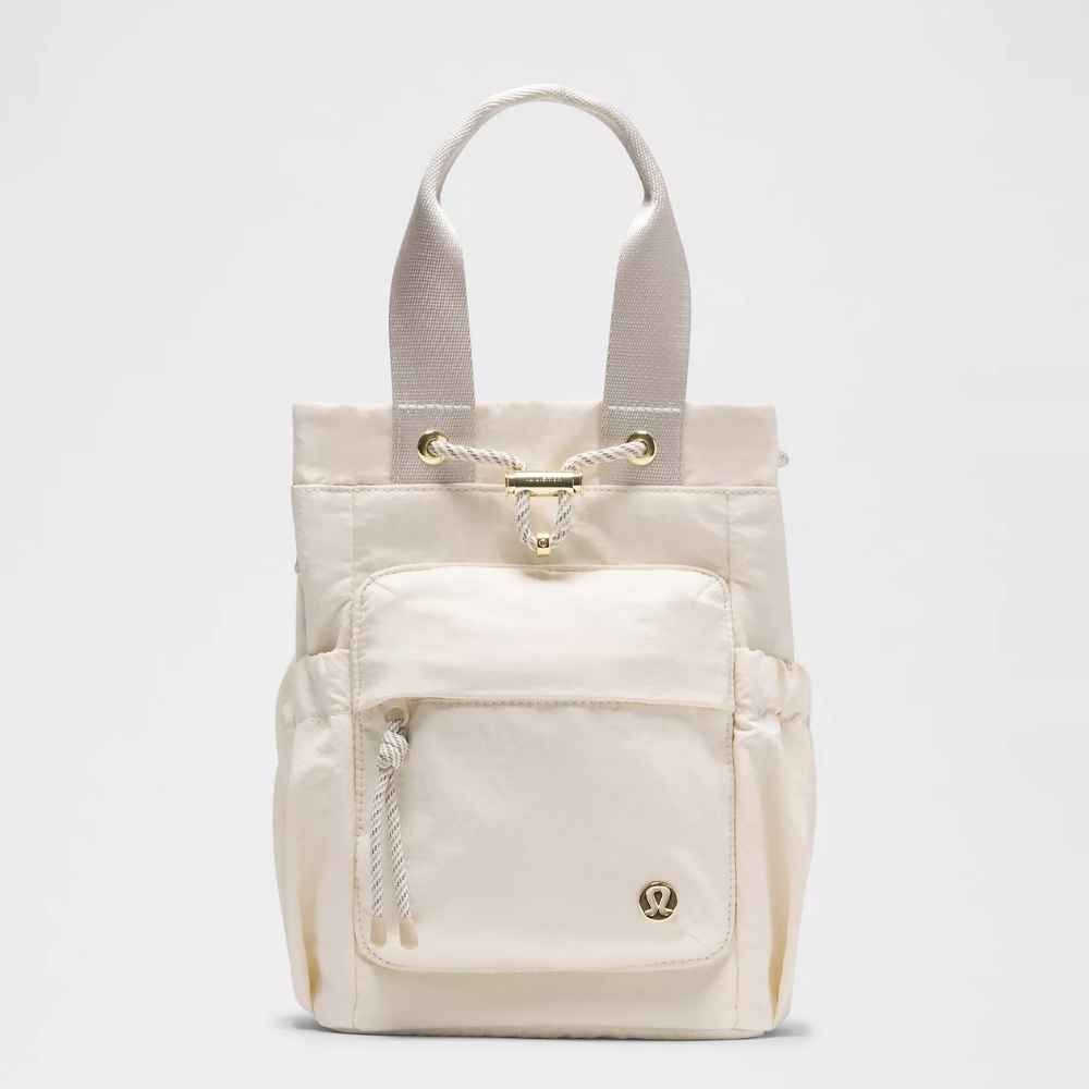 CONVERTIBLE DRAWSTRING BUCKET BAG MINI 5L, Color: LIGHT IVORY /WACKY KHAKI GOLD, Style: LW9GB1S