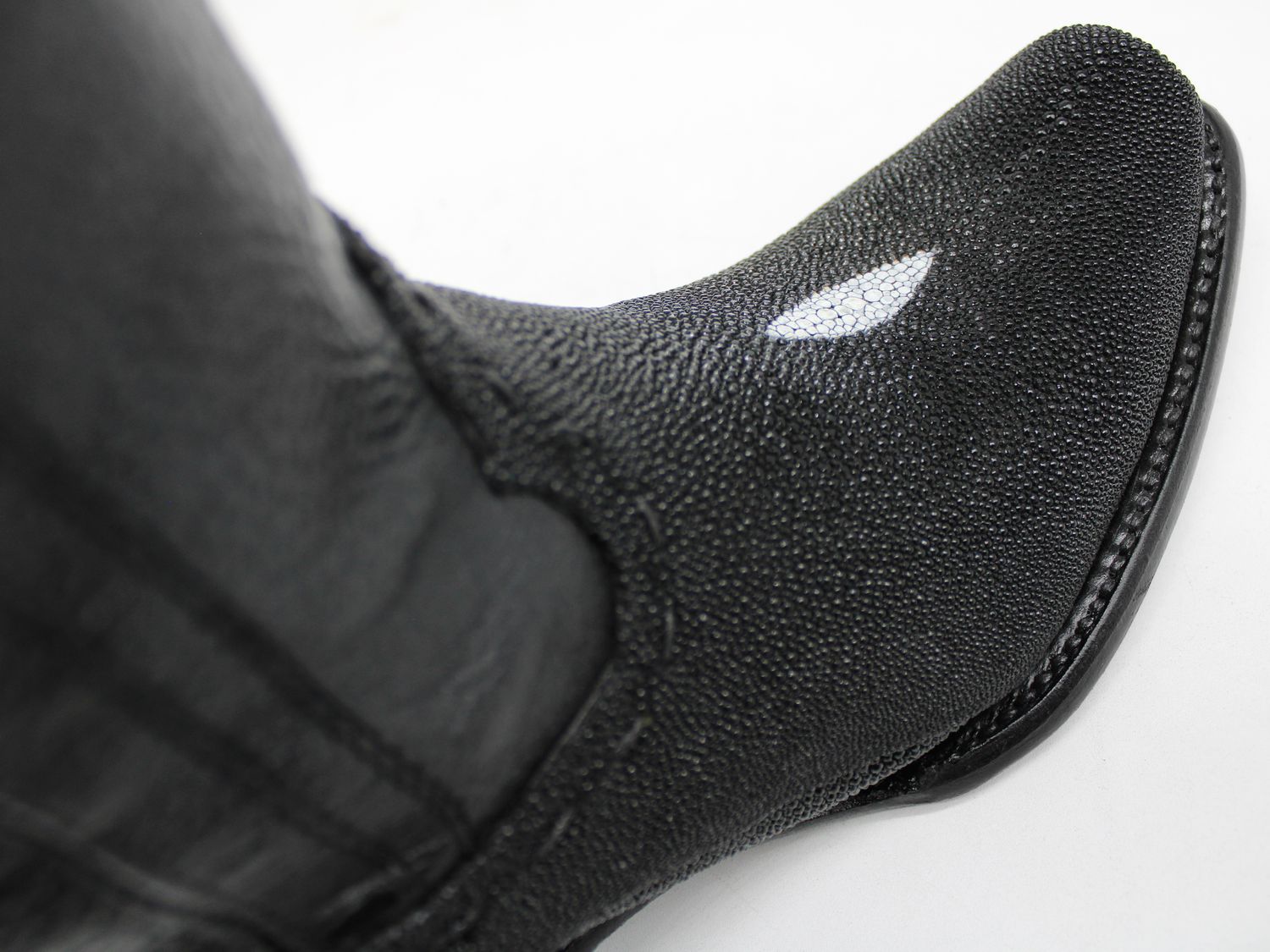 Bota Mantarraya Macho Dubai