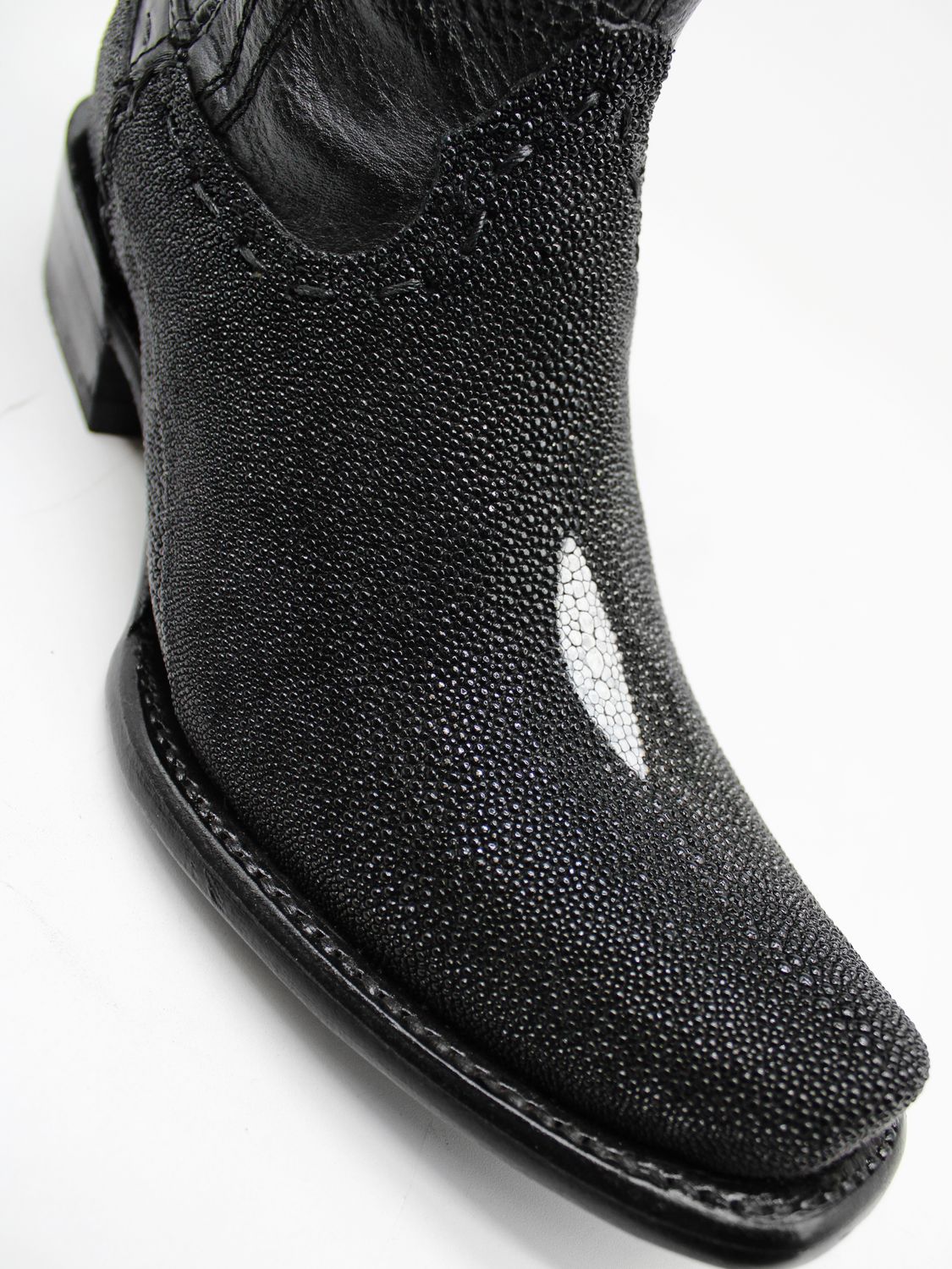 Bota Mantarraya Macho Dubai