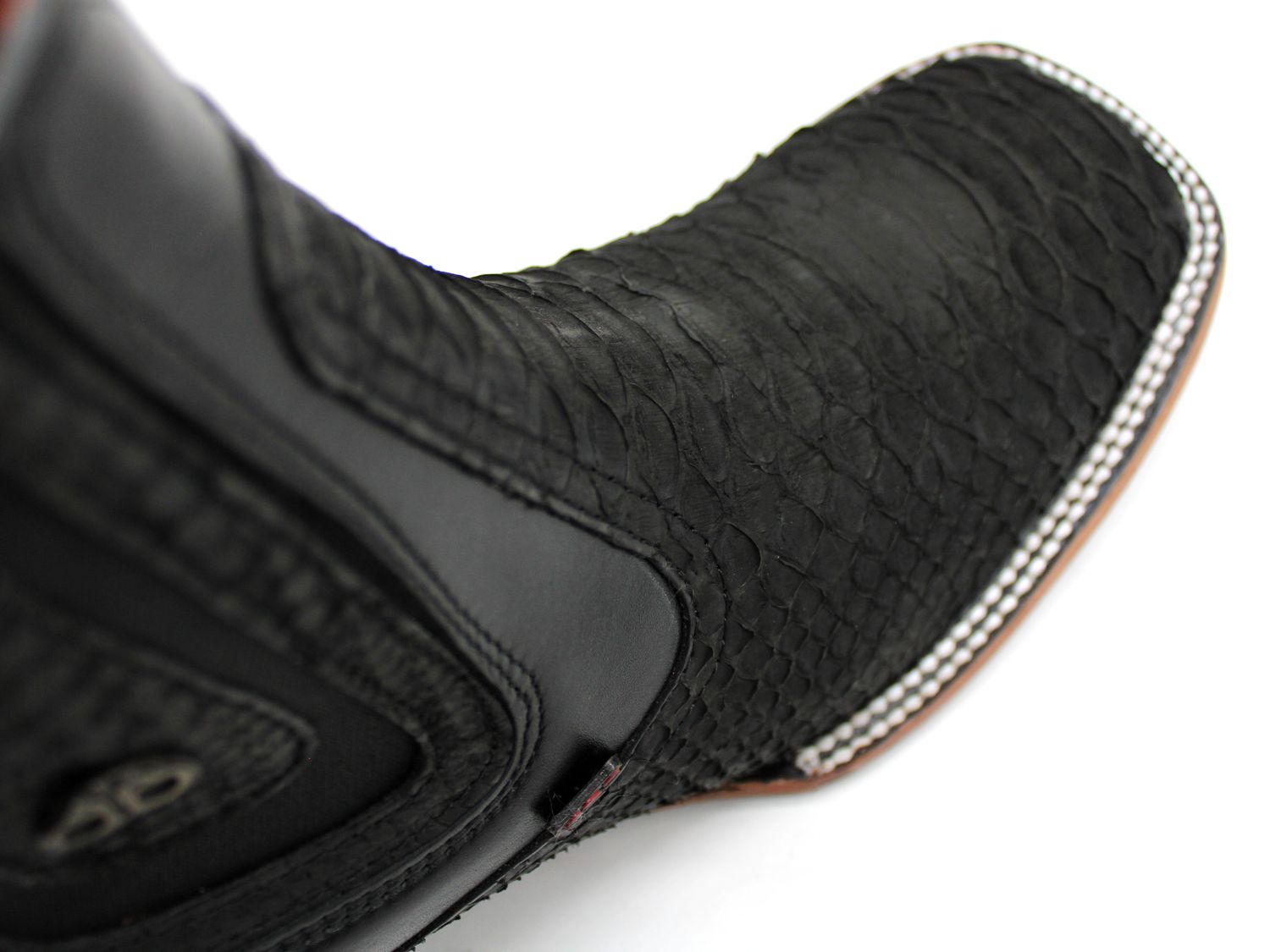 Botín Rodeo Besserro Python Negro.