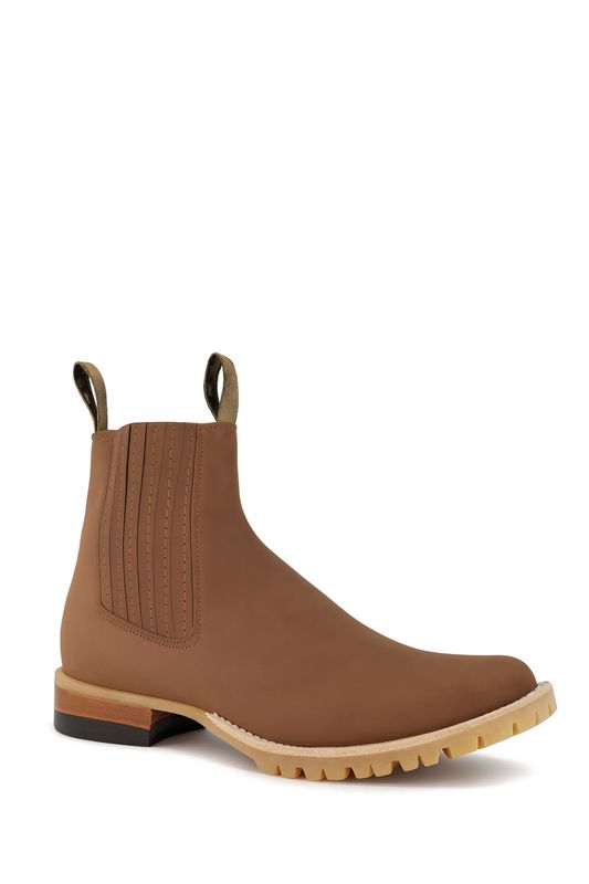 Botín Chato Suela de Tractor Nobuck Café.