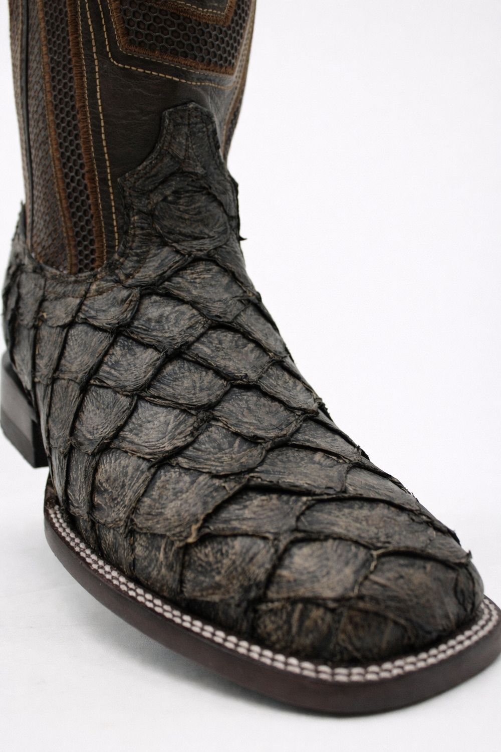 Bota Urus Pirarucú Arena