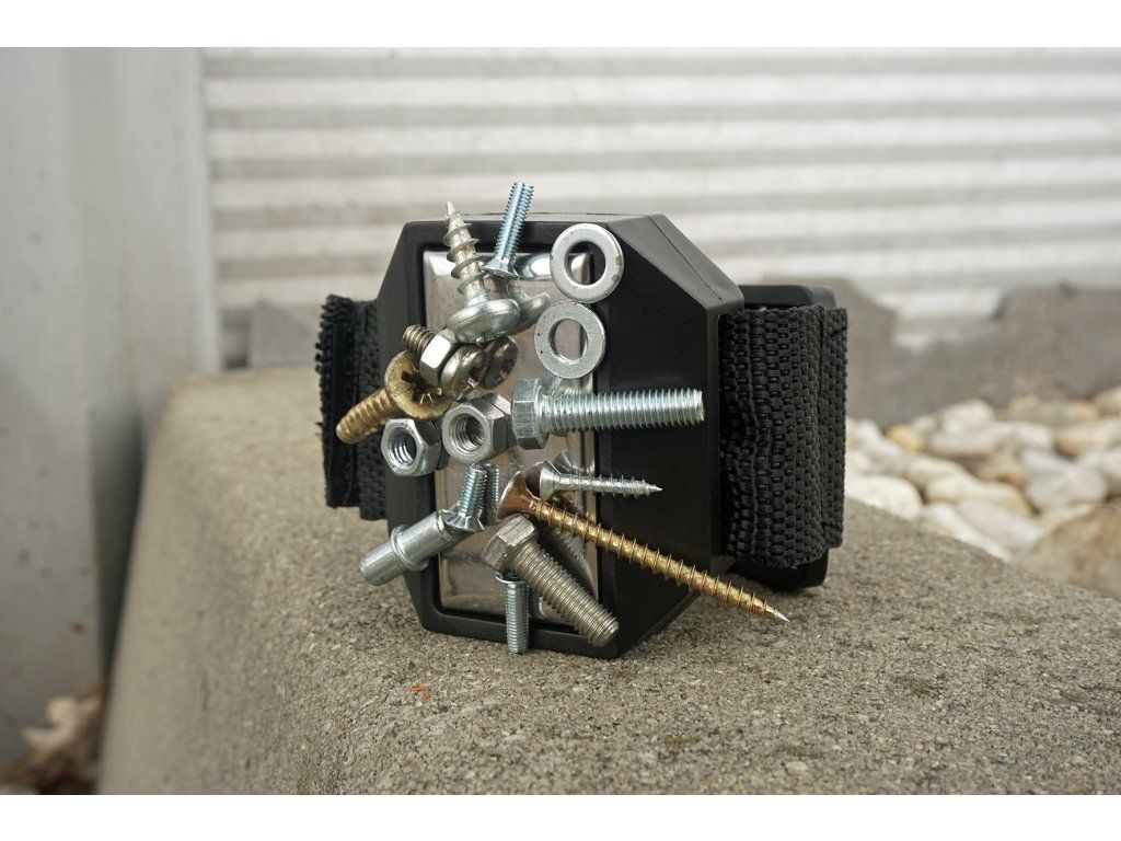 SOPORTE MAGNETICO DE MUÑECA