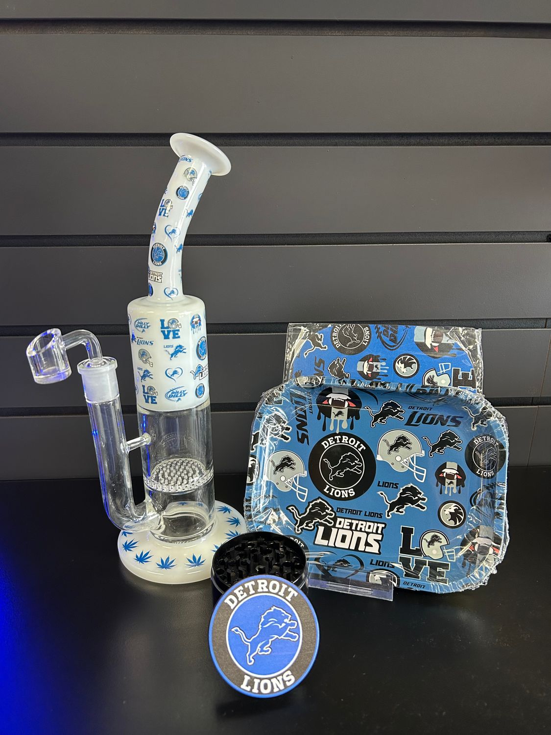 Detroit Lions Bent Neck Rig Bundle