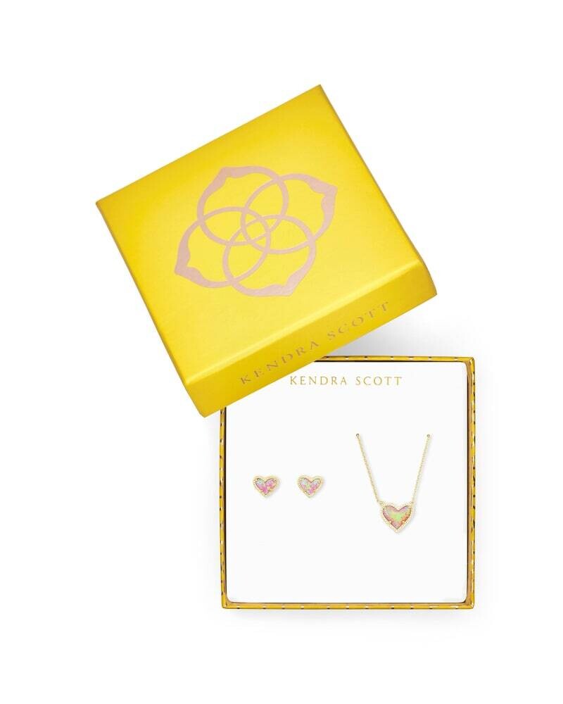 Gift Set Ari Heart Pink Opal Pendant/Stud Earring