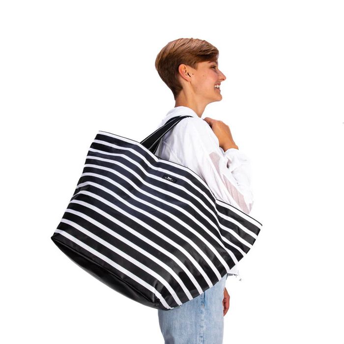 Weekender Ship Shape