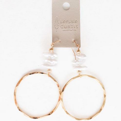 Earrings Nora Hammered Gold Hoop w/White Stone Stack