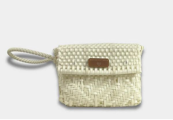 Glimmer Pearl Wristlet