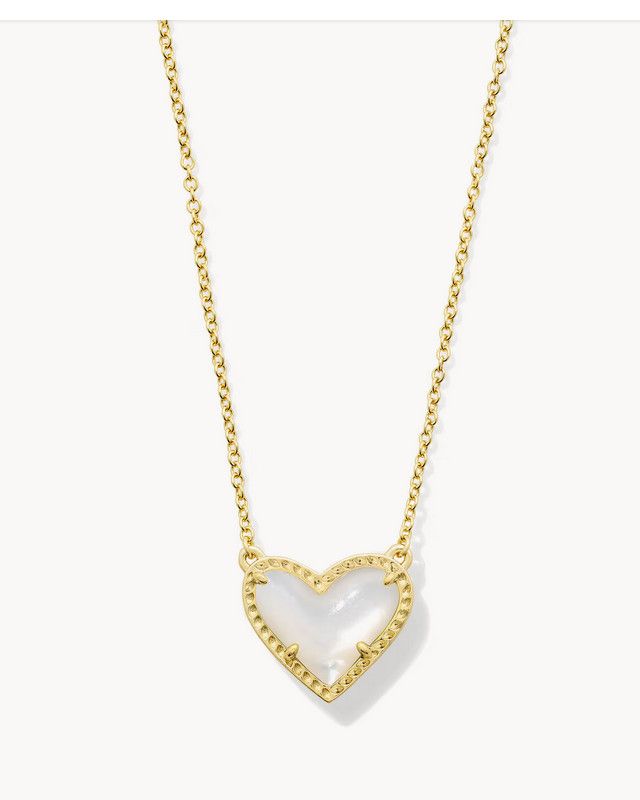 Ari Heart Short Pendant Necklace Gold Ivory MOP