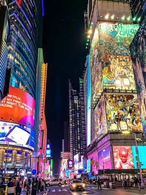 ? Sugar Factory – Times Square (694 8th Ave, NYC)