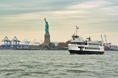Manhattan Cruise Terminal, NY