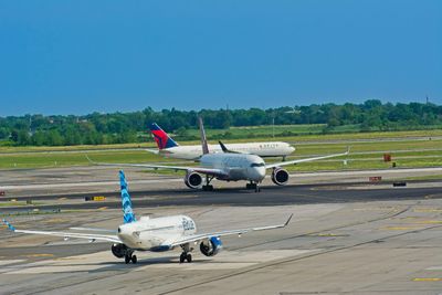 ✈️LaGuardia Airport (LGA), NY 11371