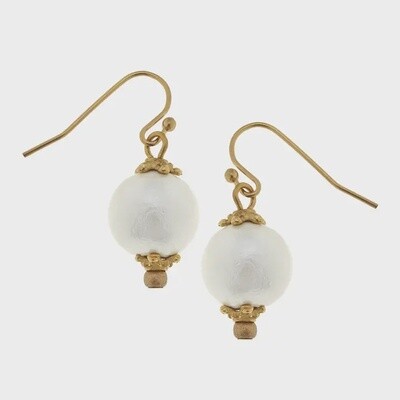 Sm Gold Cotton Pearl Earrings