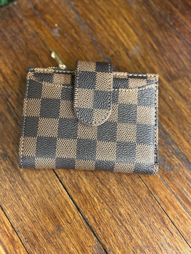 Slim Snap Wallet