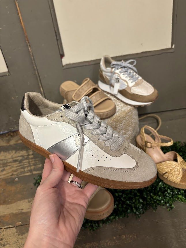 Sydney Sneaker