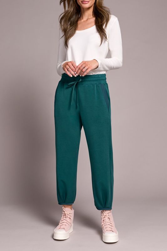 Jogger w Hem Pleats