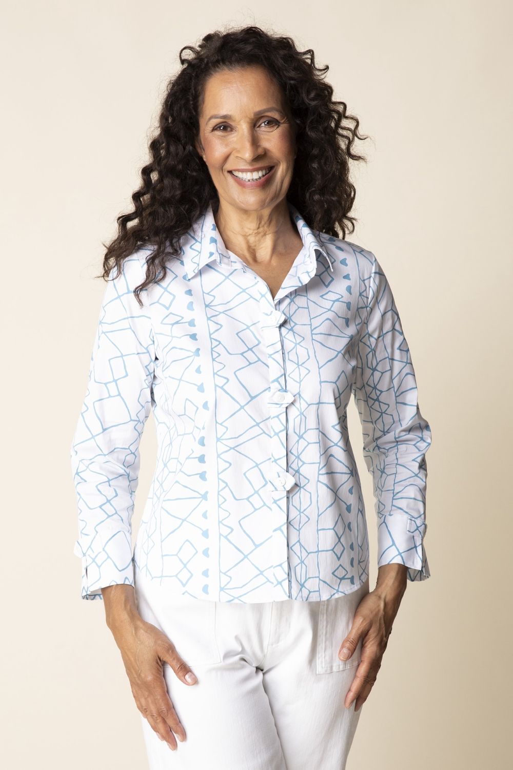 Perfect Travel Shirt w Tab Buttons