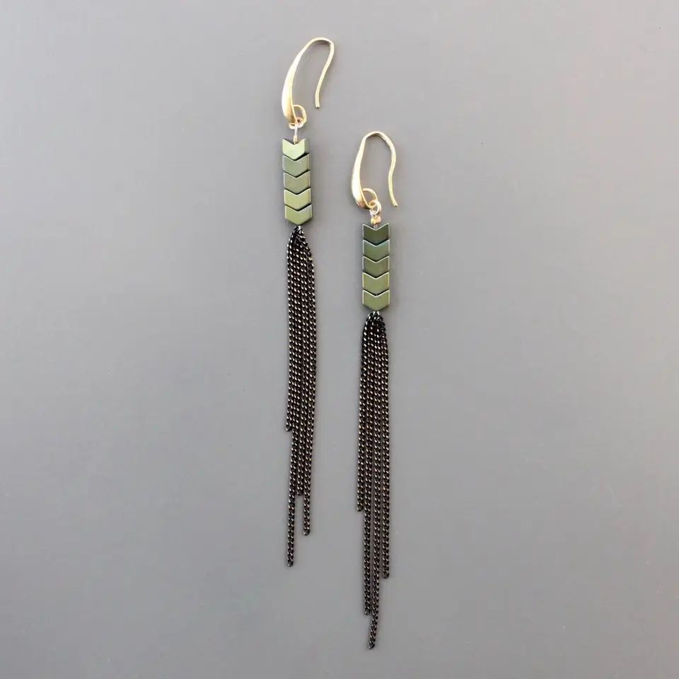 Green Hematite &amp; Chain Fringe Shoulder Duster Earrings