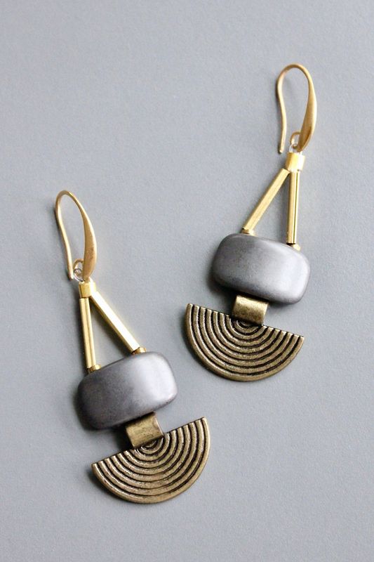 Artdeco Hematite earrings