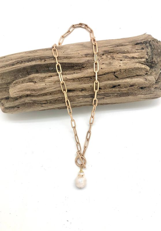 Necklace Matte Gold Paper Clip Chain w/Baroque Pearl Drop18”