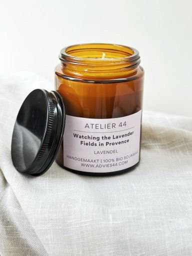 Atelier44 - Watching the Lavender Fields in Provence