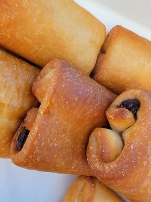 Chocolate Croissant 🍫 (Pack of 4)