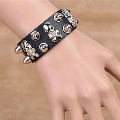 Skull/Rivet Combination Retro Bracelet