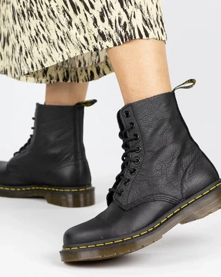 Dr. Martens Womens