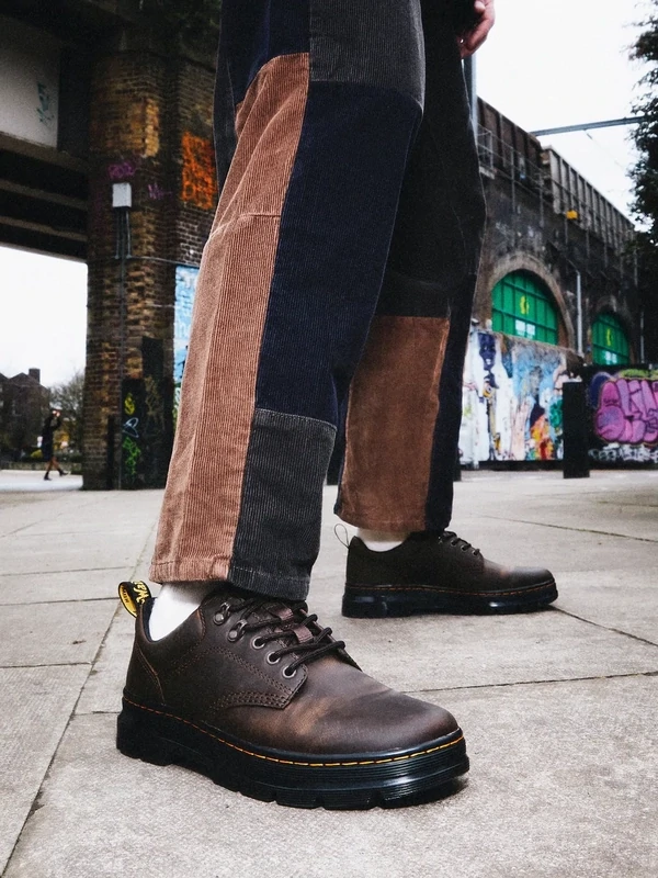 Dr. Martens Reeder Dark Brown Crazy Horse