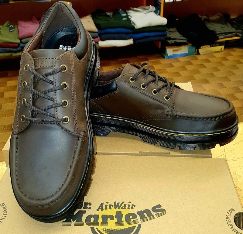 Dr. Martens Bridwell Dark Brown Wyoming
