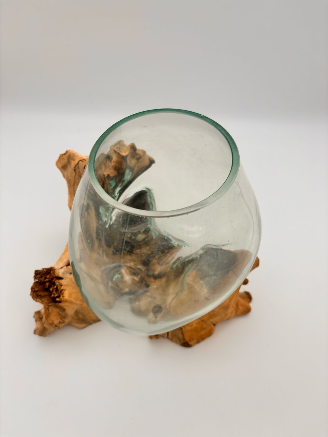 Schwemmholz mit mittlerer Glasvase Unikate