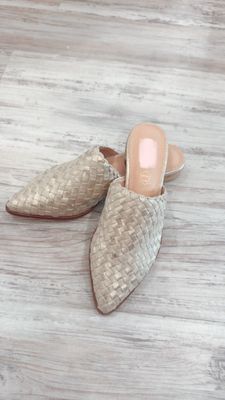 Alyssa Mules - Gold